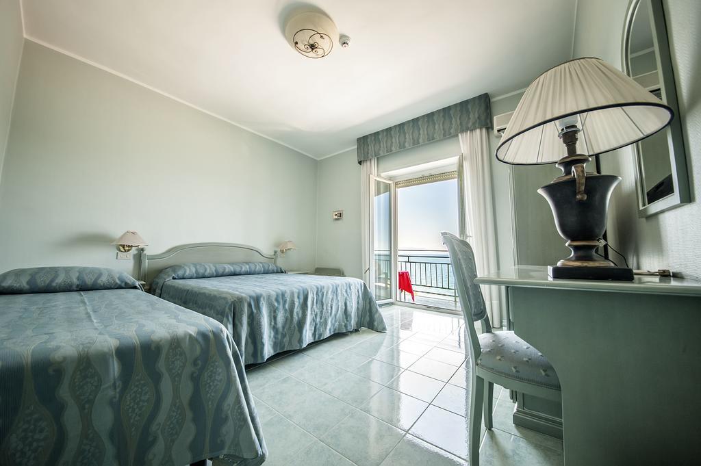 Hotel Murano Rossano Chambre photo
