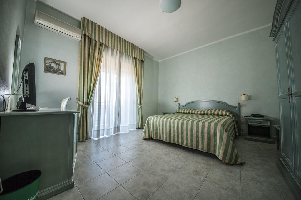 Hotel Murano Rossano Chambre photo
